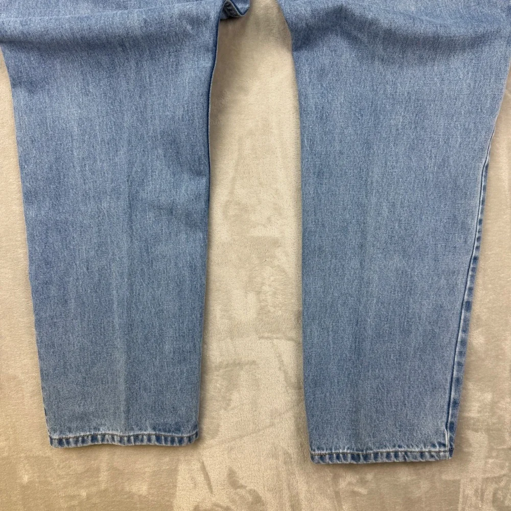 Levis shipping fast